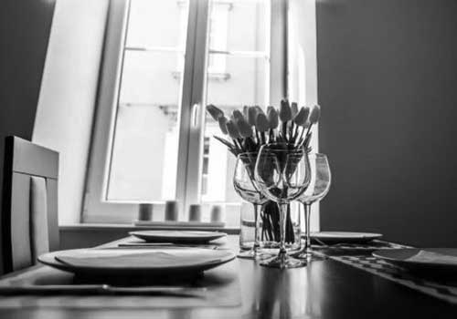 https://unsplash.com/@quanle2819